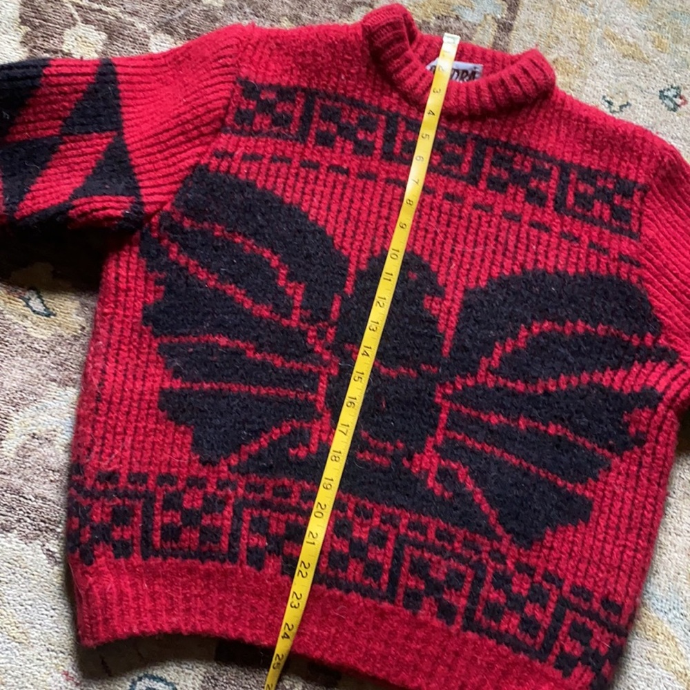Rare Vintage Hand-knitted Graphic Chunky Wool Sweater - M
